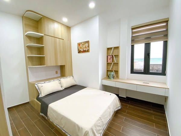 Nhà mới xây để ở có TL